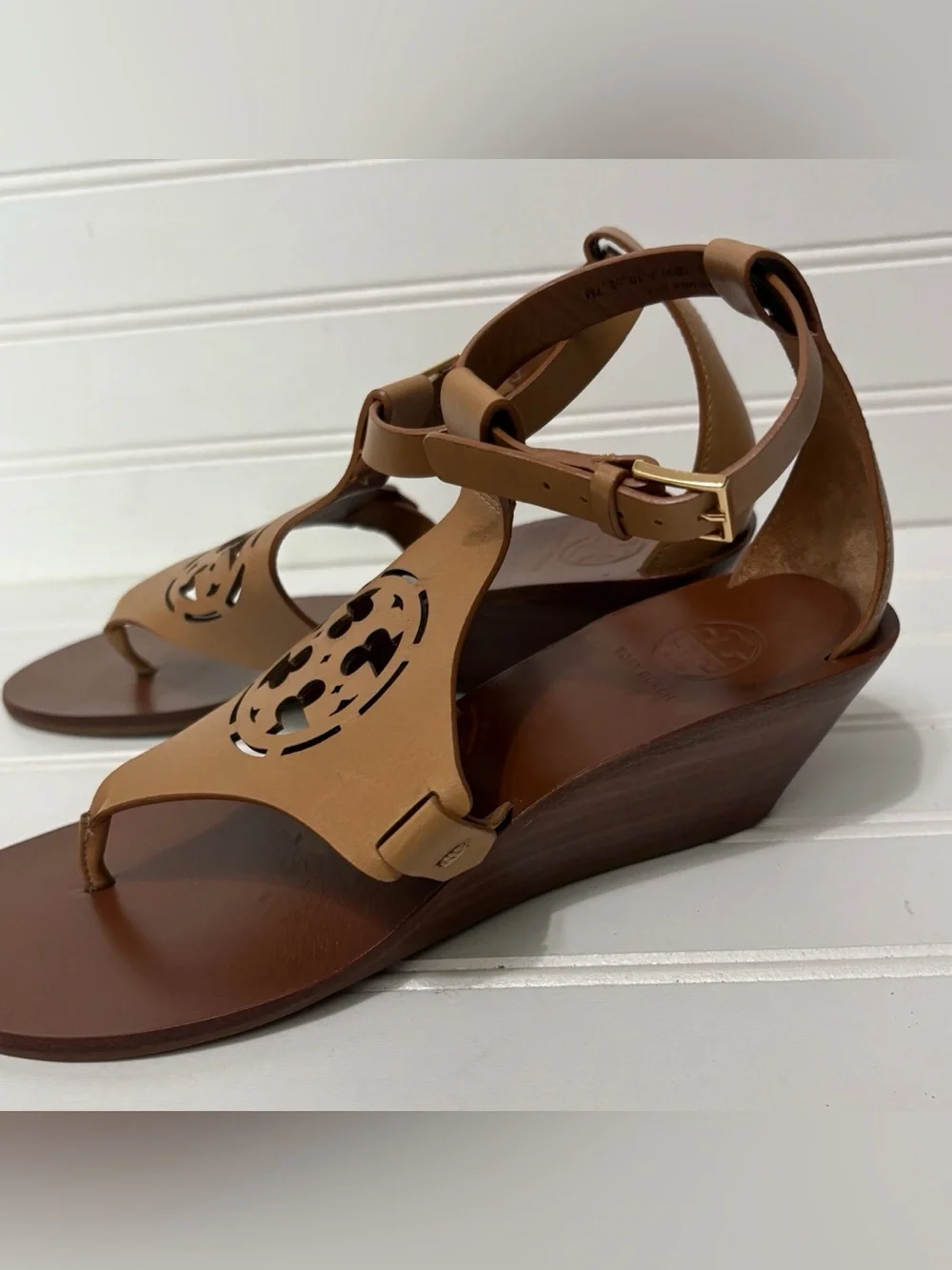 TORY BURCH Zoe Brown Leather Wedge Heel T Strap Sandals Shoes Womens Size 7 M